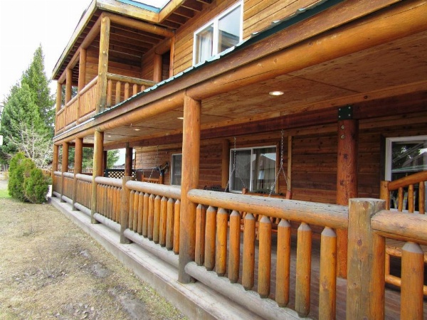 Yellowstone Country Inn image 12