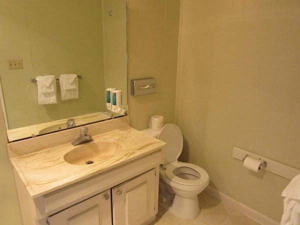 Yellowstone Country Inn image 15