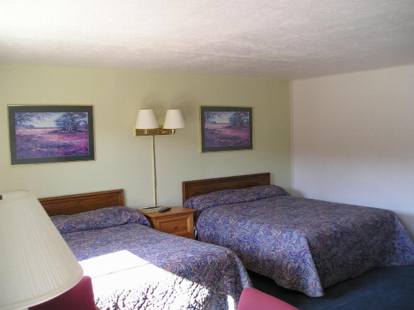 Yellowstone Country Inn Main image